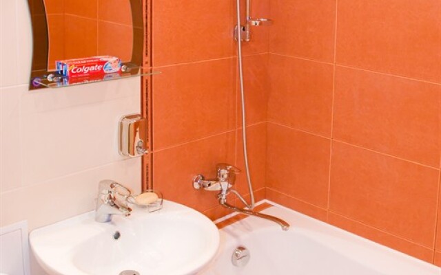 Апартаменты Никитинская 21-70