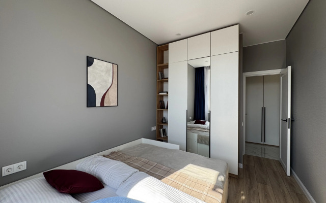 2-k, m.Botanicheskiy sad Flat