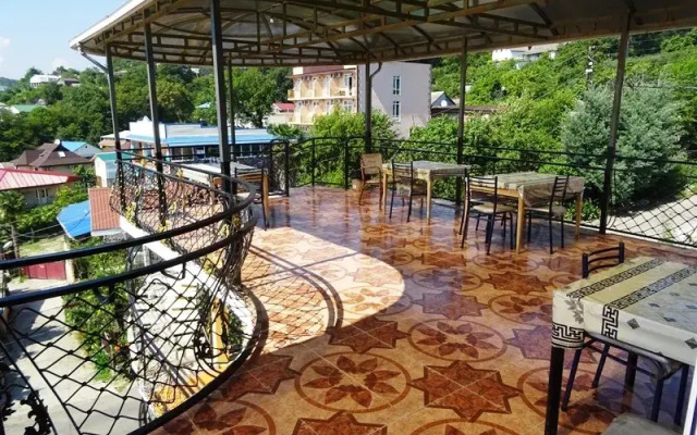 Araik Guest house