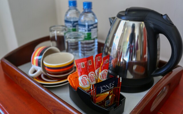 Lazaani Hotel Colombo