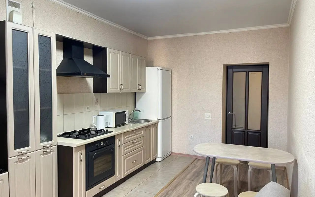V Tsentre Goroda Flat