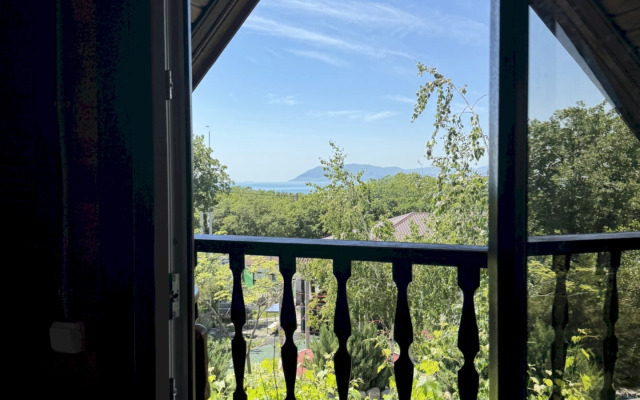 Частный Дом 602 с Балконом и Красивым Видом