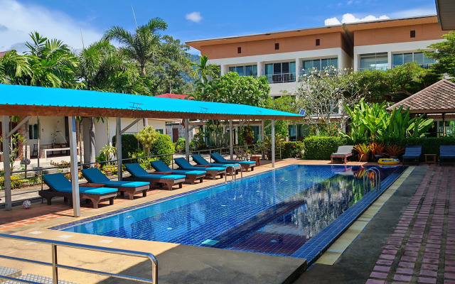 Курортный Отель Lipa Bay Residence