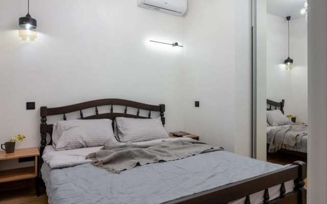 Na Ulitse Natashinskaya 2Zh Flat