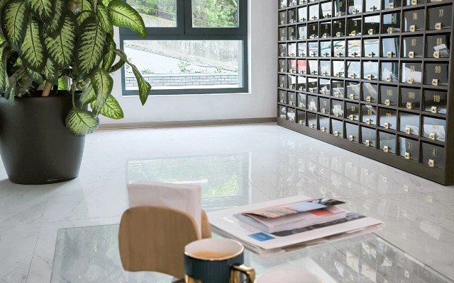 S Balkonom I Vidom Na Sosnovy Bor Flat