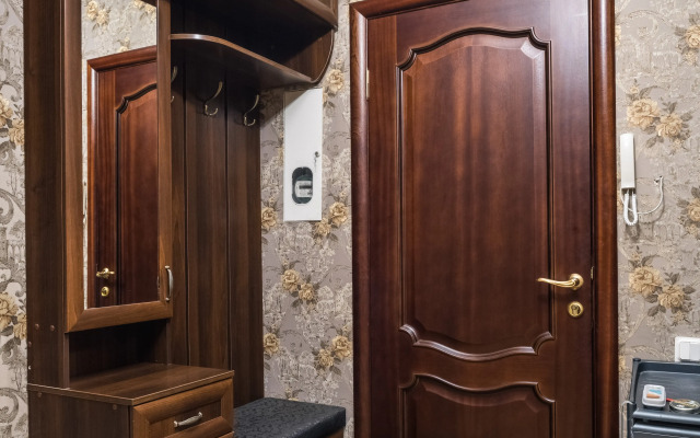 Neoklassika na Vasilyevskom Flat