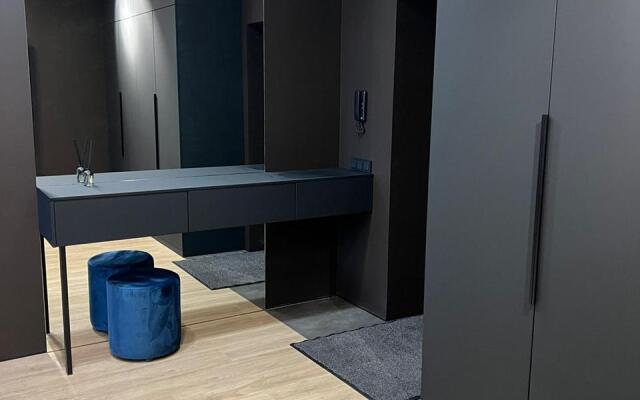 Dizaynerskaya v stile Loft Flat