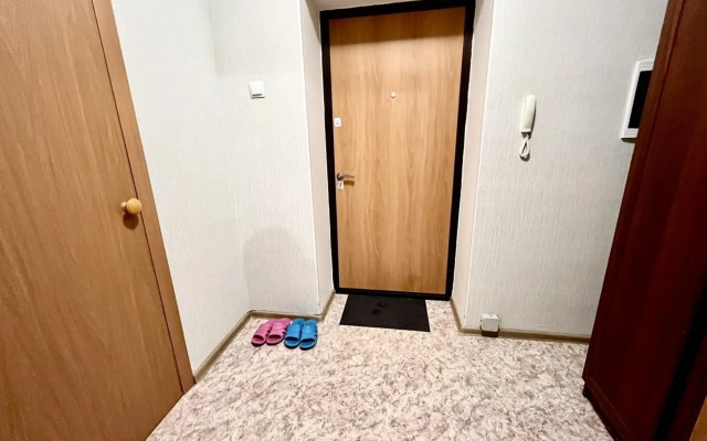 Na Ulitse Entuziastov 13 Flat