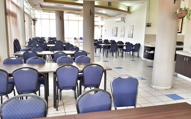 Pearl Of The Valley Hotel