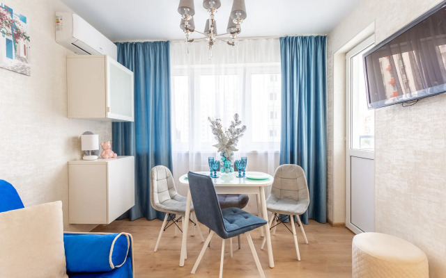 Chetyrekhmestnye Studiya Komfort Apartments