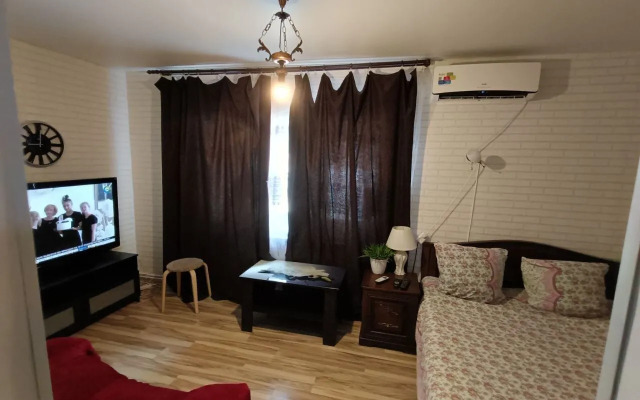 Na Kuznechnoy Ulitse 132 Flat