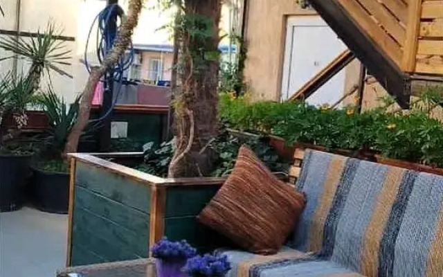 Oazis Guest House
