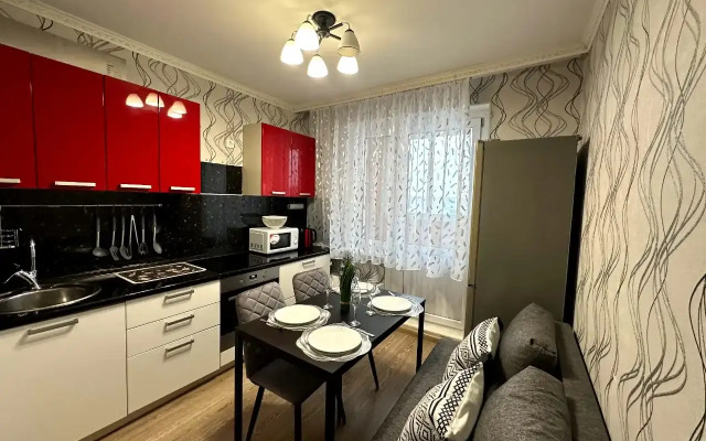 Na Novovatutinskoy Flat