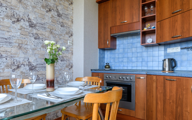 Yevro 2 U M. Kirovskiy Zavod Flat