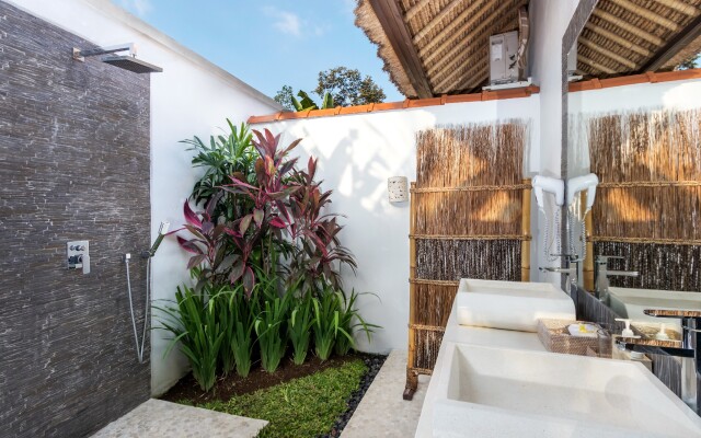 Вилла Candi Kecil Empat