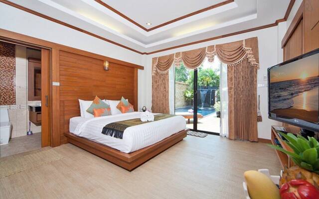 Thai Pool Villa with Pool and Parking Villa