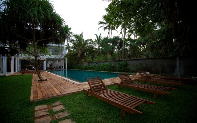 Roman Beach Hotel
