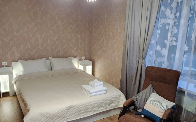 Uyutnaya Dvukhkomnatnaya Kvartira Na Zheleznodorozhnoy 15 Flat