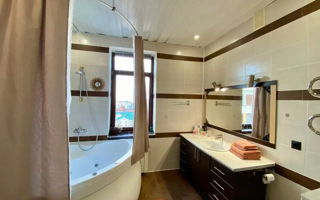 2-Komnatnye Lyuks s Vidom na Kreml i Kazanku Apartments