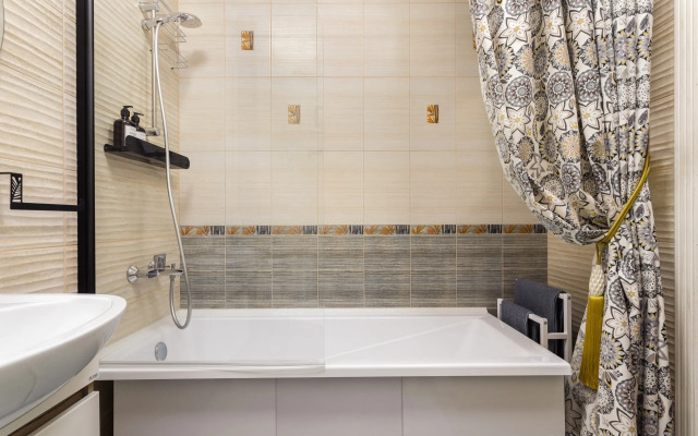Dvukhkomnatnye Bookingapart Komfort  U Korolevskikh Vorot Apartment