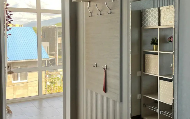 Dvukhkomnatnaya S Balkonom Flat