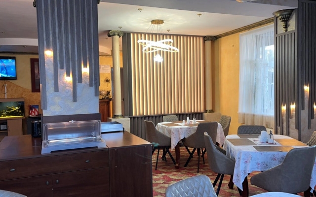 Renessans Hotel