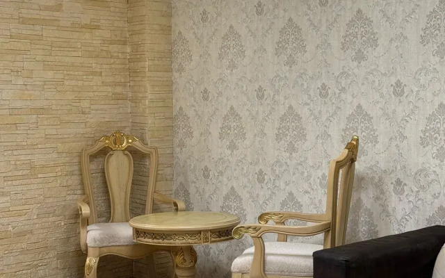 Shikarnye Bolshye I Prostornye V Novom Tsentre Uralska Apartments