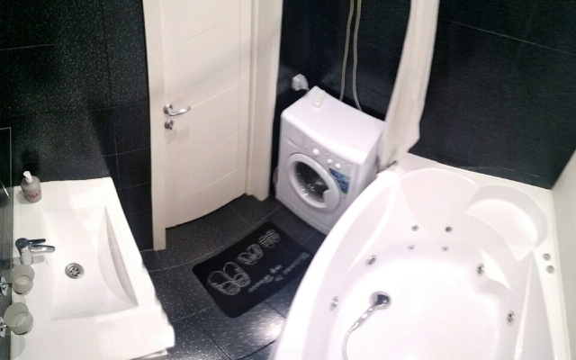 Elitnyie Na Pereulke Trudolyubiya S Dzhakuzi Apartments