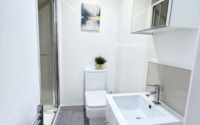 Квартира Damos Living Apartments Deluxe Studio