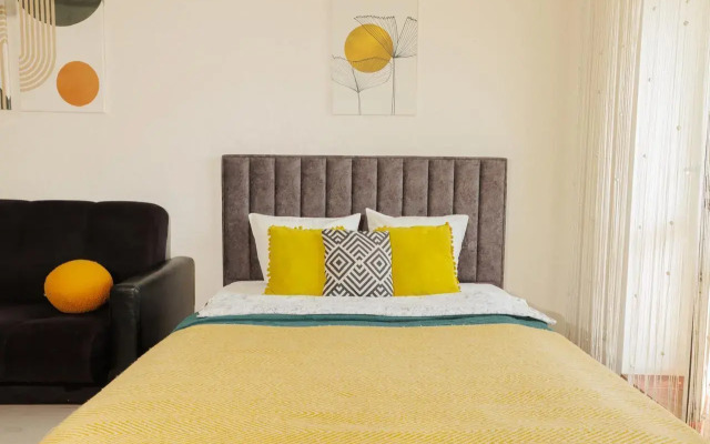 Квартира на Пр Победа Революции 128А