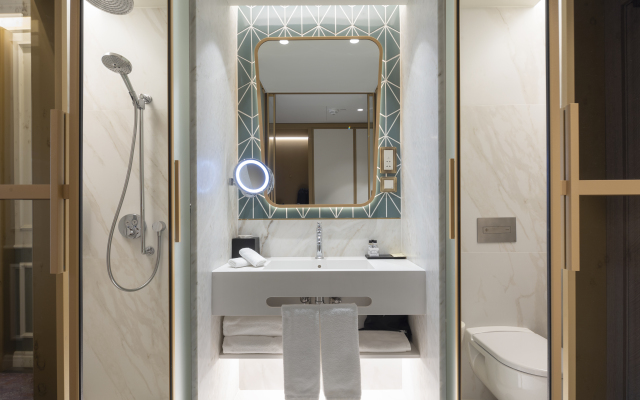 The Emerald House Lisbon, Curio Collection By Hilton