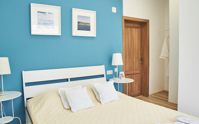 Plutus Hotel