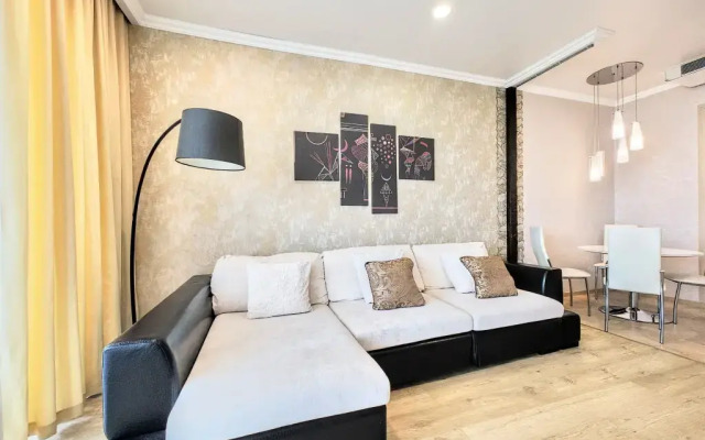 M Apartments Ideal House 3 Apartments