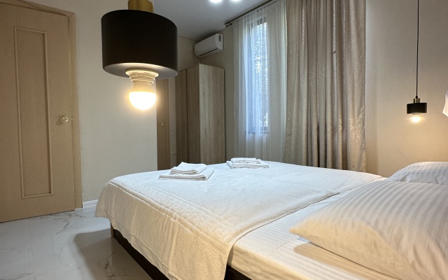 Aaron Mini-Hotel