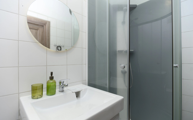 Апартаменты ApartHause с кофемашиной  рабочим местом и стильным дизайном