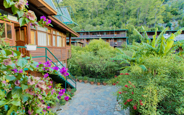 Turkmen Tree Houses Hotel