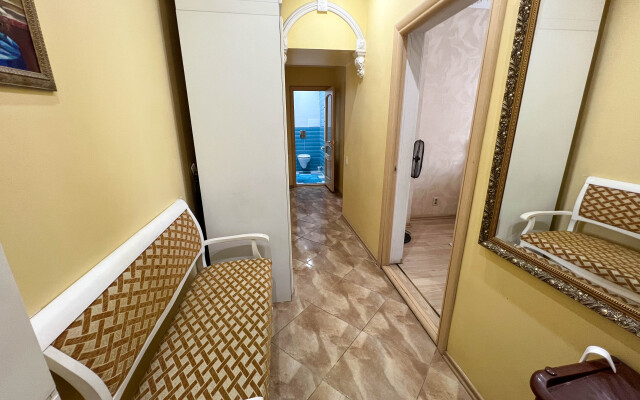 V Tsentre Flat