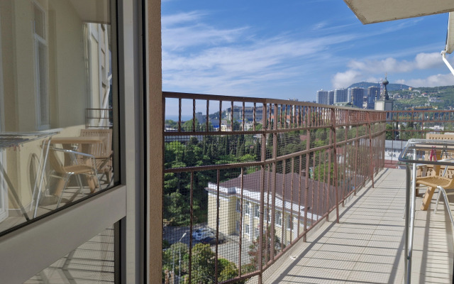 Atlant Alushta 2 Flat