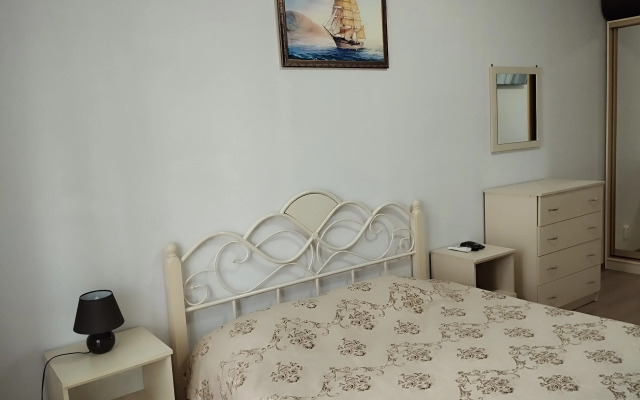 V neskolkikh shagakh ot morya Flat