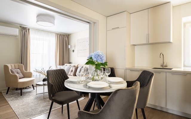 Апартаменты LetYourFlat Opera