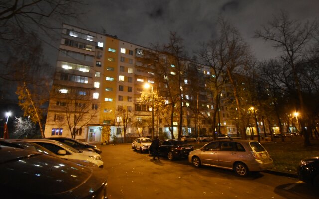 Pugachyovskoy Apartments