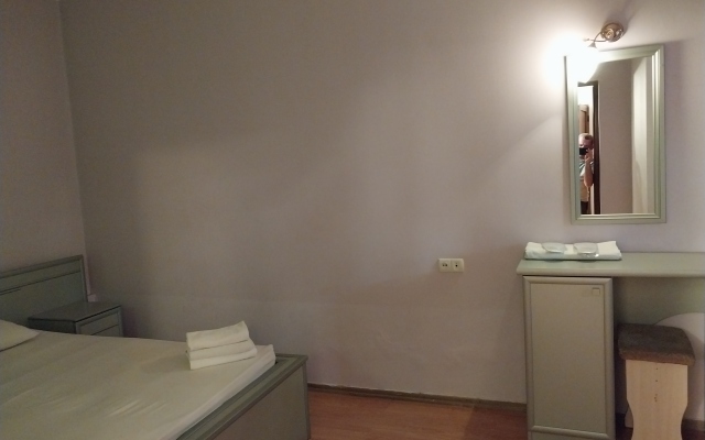 Happiness Guest House