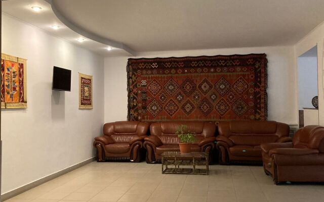 Turist Hotel