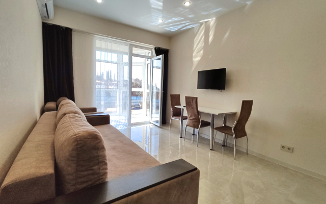 Studiya na Donskoy 108A/1 Apartments