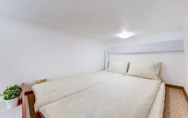 Semeynye ApartPeydzh Na Kurlyandskoy Apartments