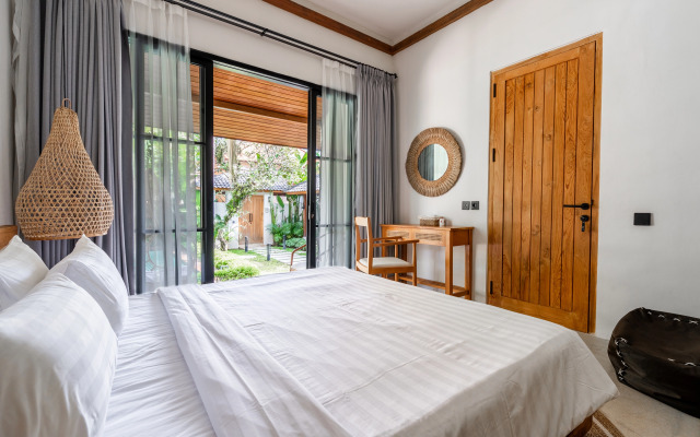 Hijau by EVDEkimi – Charming 2BR Escape with Pool, Outdoor Lounge, Lush Garden – Long Stay Extras Villa