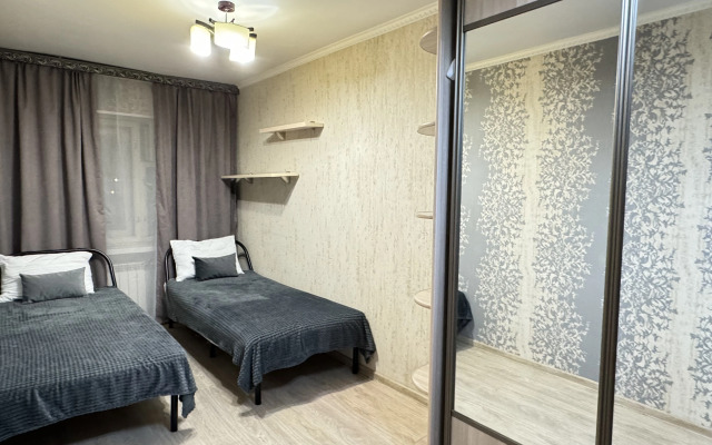 2-kh Komnatnaya Vozle SK Yenisey Flat