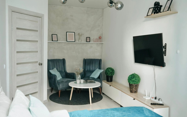 S Elegantnym Interyerom Ryadom S Parkom Flat