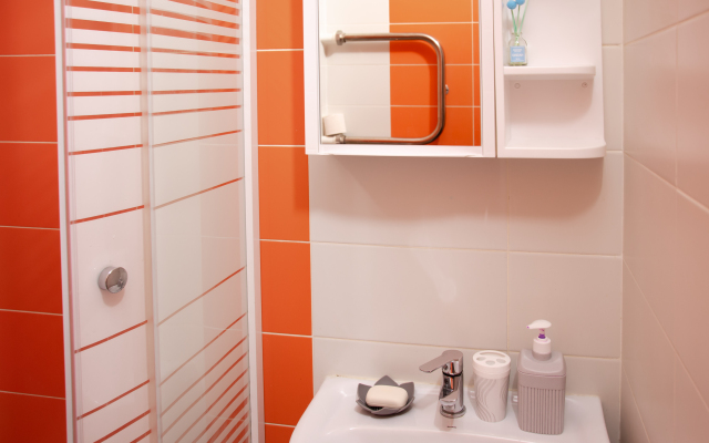 Квартира Уютная Светлая Студия в 8 минутах от метро Парнас