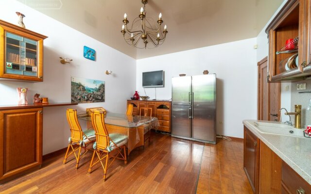 Na Tsyurupyi 7 Apartaments